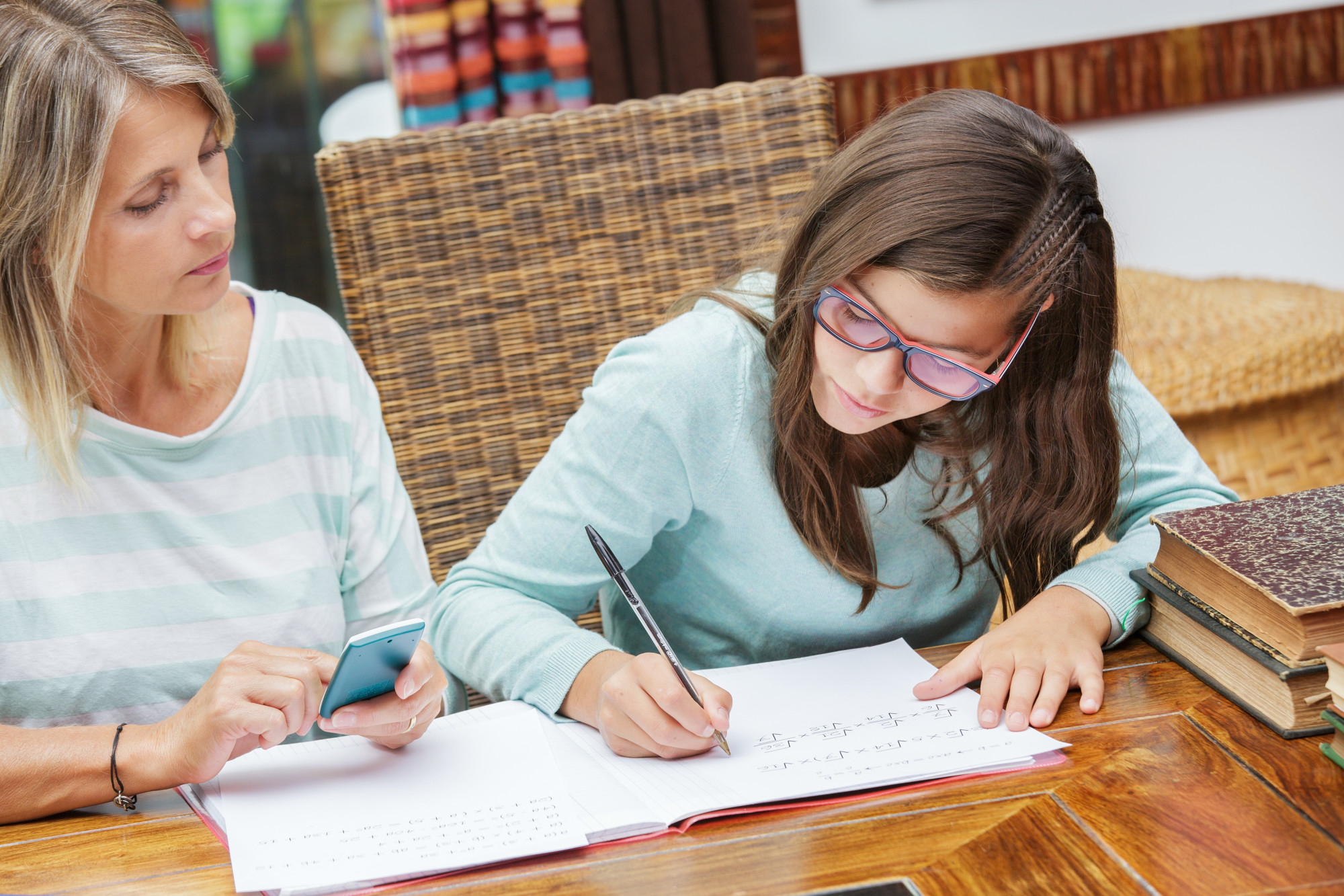 Signs That Your Child Could Benefit From After School Tutoring